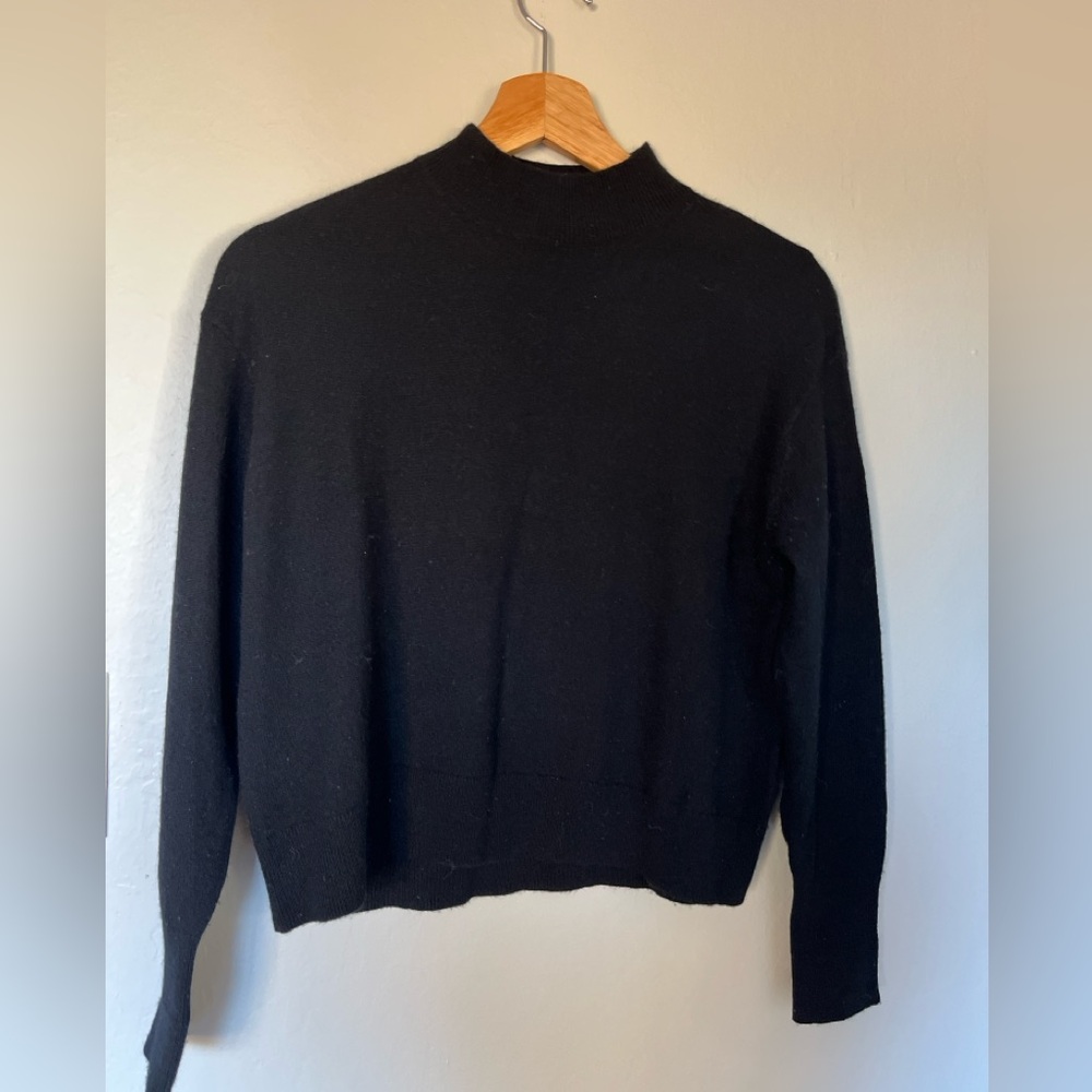 EVERLANE Cashmere Mock Neck Sweater Black Cropped Boxy Minimalist Pullover
